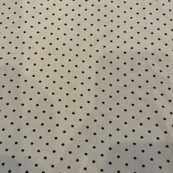 Who what wear Sleeveless cream with black polka dots top size medium - Picture 3 of 7
